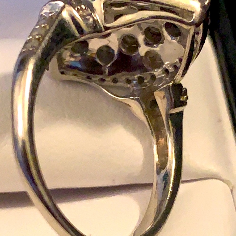 Size 6 .925 SS real diamond ring - Picture 5 of 5